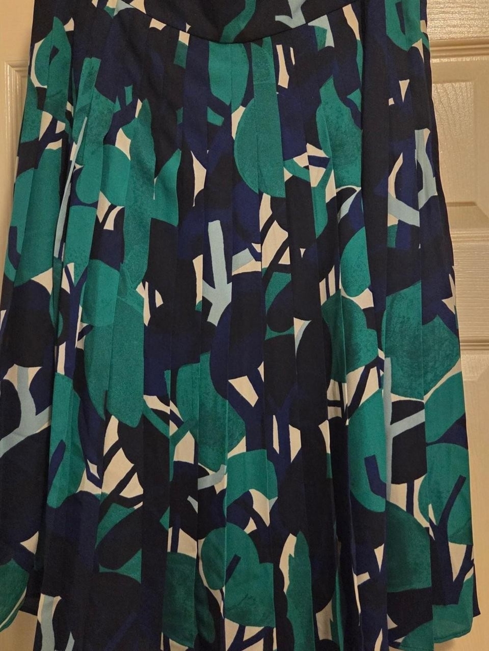 Ann Taylor Teal, Navy & White Circle-Print Skater Skirt